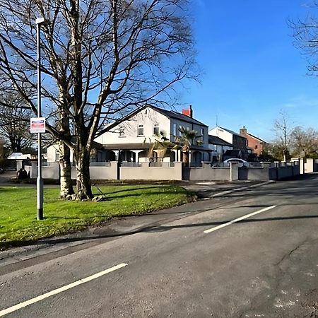 Spacious 2 Bed Ribble Valley Apartment Blackburn  Exterior photo
